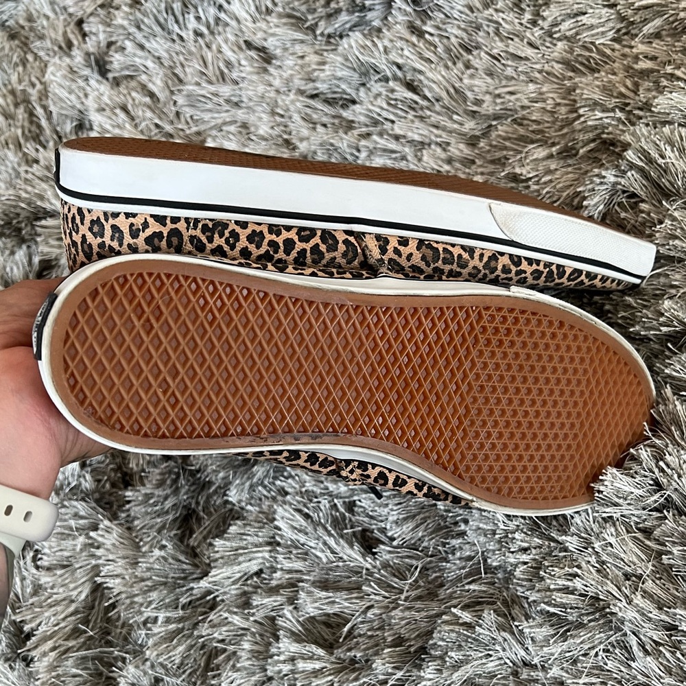 Leopard print canvas vans. Great condition - Picture 6 of 7